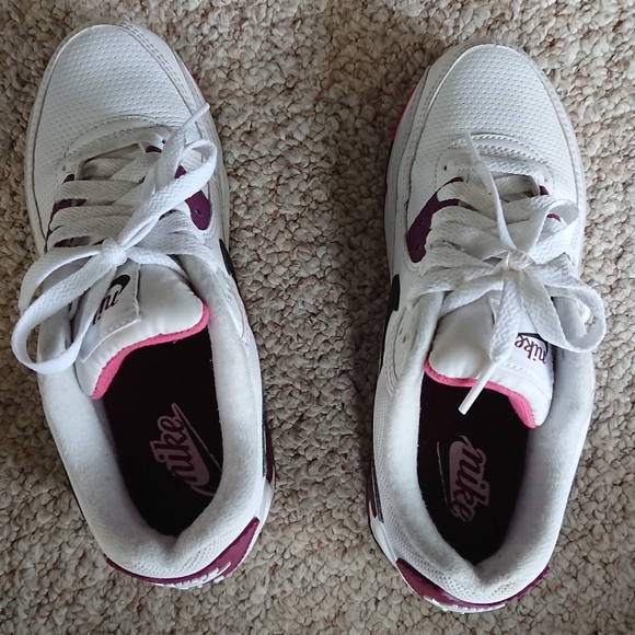 NIKE AIR MAX 90 white black dark beetroot DH1316-100 SIZE 7 - Picture 15 of 16